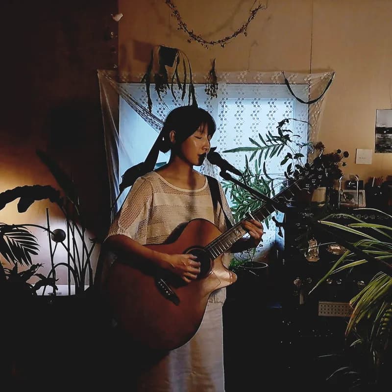Seongyeong — Cantor e Compositor